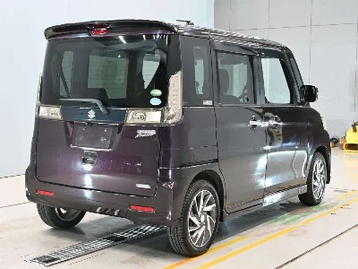 Suzuki Spacia Custom