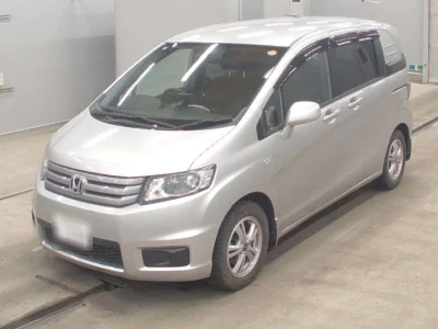 Honda Freed Spike