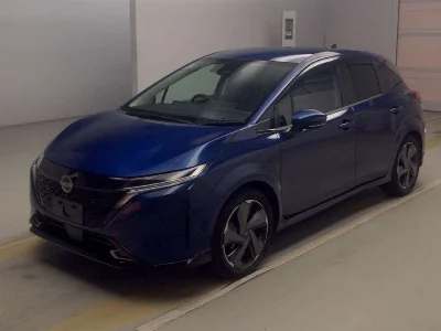 Nissan Aura
