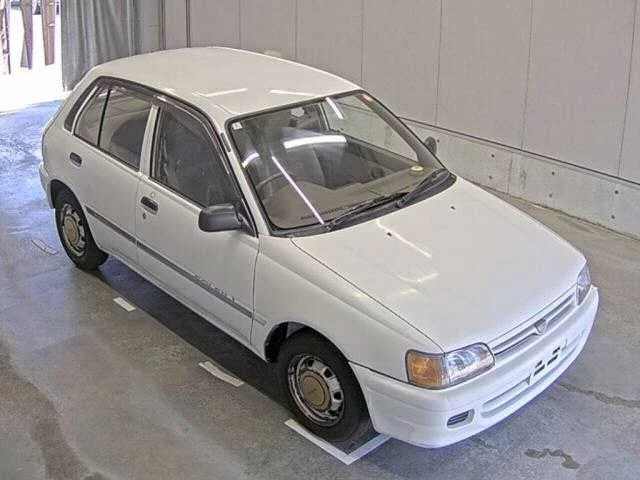 Toyota Starlet  с аукциона в Японии