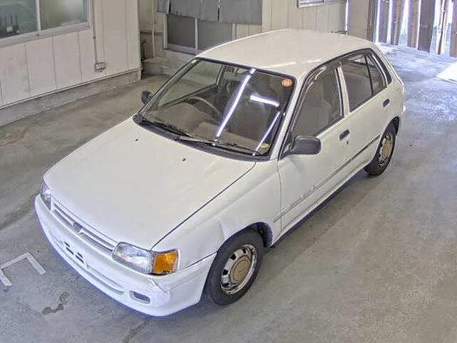 Toyota Starlet  с аукциона в Японии