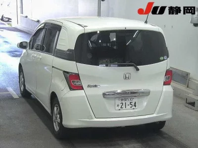 HONDA FREED SPIKE