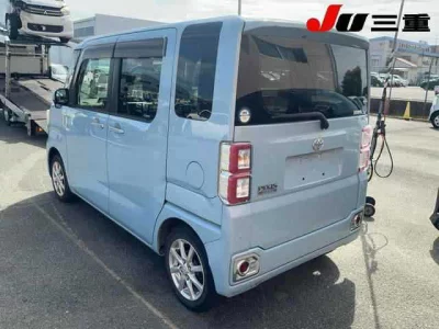 TOYOTA PIXIS MEGA