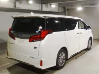 Цена авто Toyota Alphard с аукционов Японии, номер кузова AYH30W, пробег 177 000, оценка 2