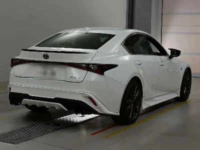 Lexus IS350