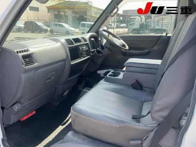 MAZDA BONGO VAN