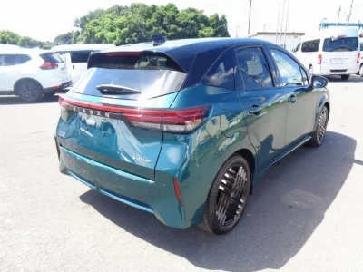 Nissan Aura