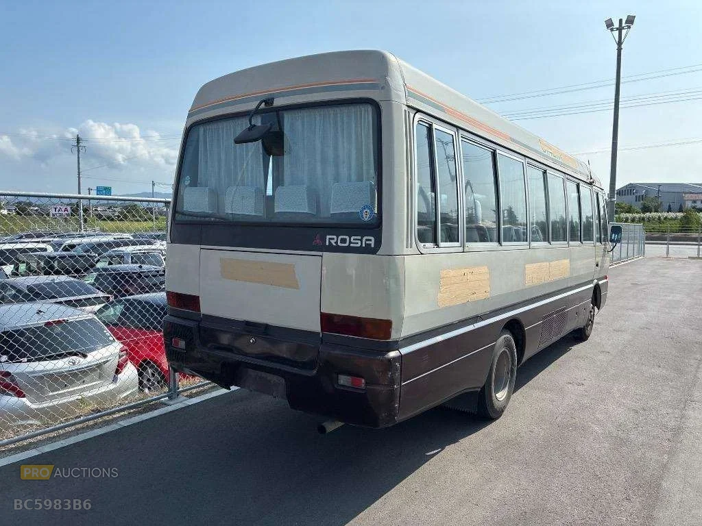 Mitsubishi FUSO ROSA  с аукциона в Японии