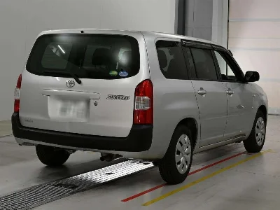 TOYOTA SUCCEED