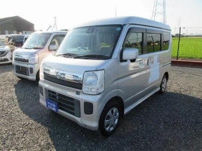 Nissan NV100 Clipper Rio