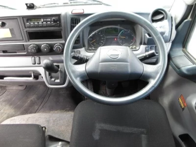 Nissan NT450 ATLAS