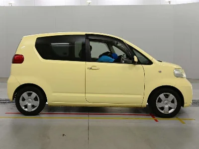 TOYOTA PORTE