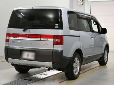 Статистика аукционов Mitsubishi Delica D:5