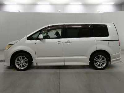 Статистика аукционов Mitsubishi Delica D:5