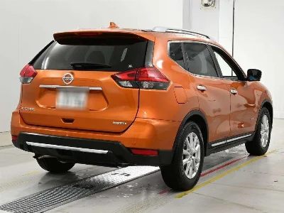 Nissan X-TRAIL
