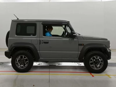 Suzuki Jimny Sierra