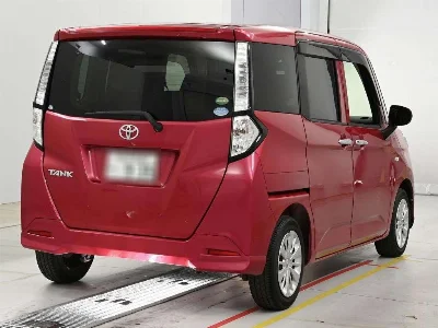 TOYOTA TANK