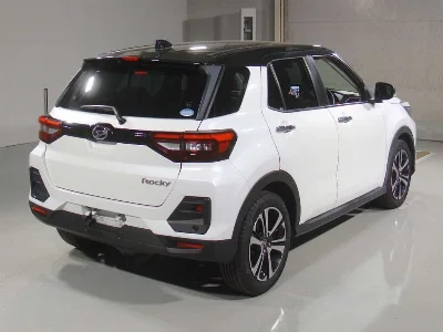 DAIHATSU ROCKY