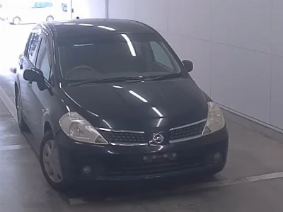 NISSAN TIIDA