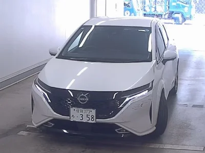 NISSAN AURA