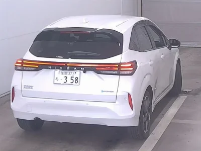 NISSAN AURA