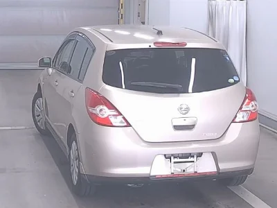 NISSAN TIIDA