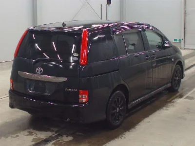 TOYOTA ISIS