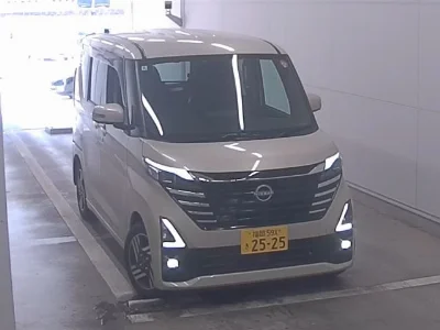 NISSAN ROOX