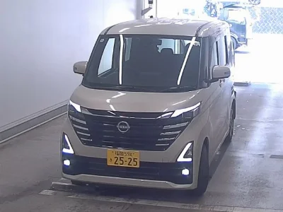 NISSAN ROOX