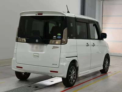 Suzuki Spacia Custom