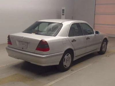 MERCEDES BENZ C CLASS