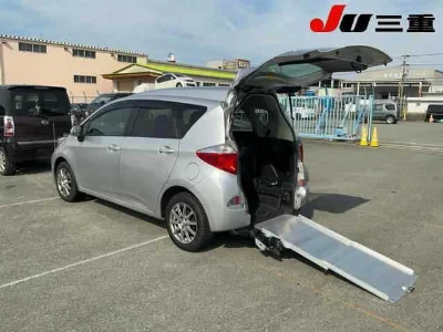 TOYOTA RACTIS