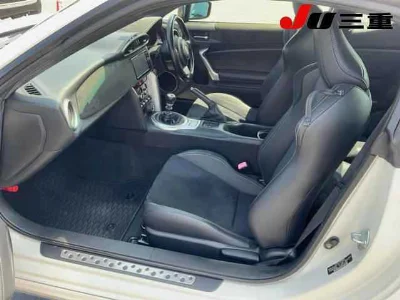 TOYOTA 86