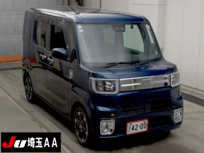 DAIHATSU WAKE