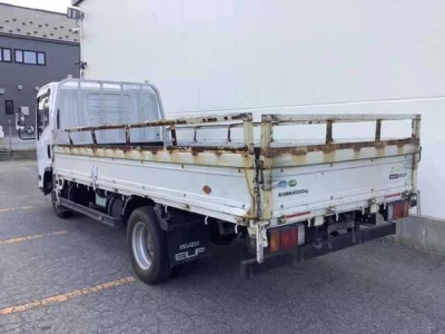 Isuzu ELF