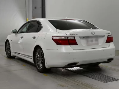 Lexus LS460L