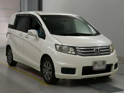 HONDA FREED SPIKE