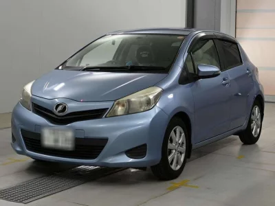 TOYOTA VITZ