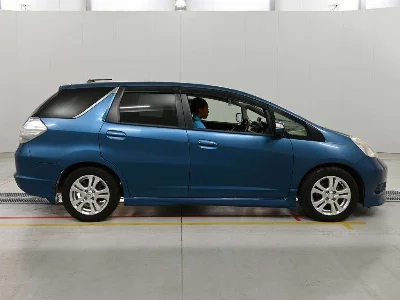HONDA FIT SHUTTLE
