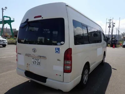 TOYOTA HIACE