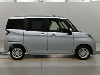 TOYOTA TANK