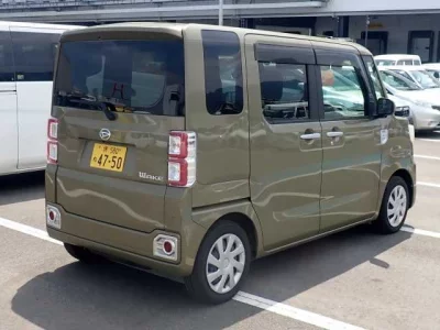 DAIHATSU WAKE