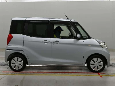 Mitsubishi EK X SPACE