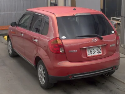 Mazda Verisa