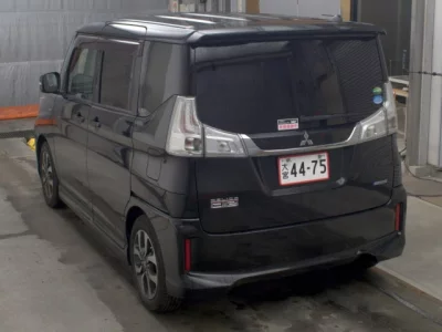 Mitsubishi Delica D:2