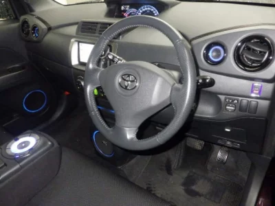 Toyota bB