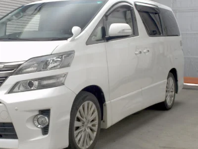 TOYOTA VELLFIRE