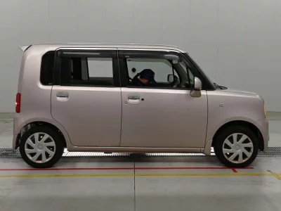 Toyota Pixis Space