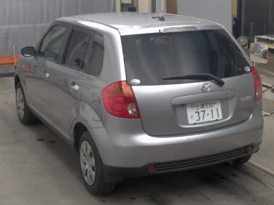 Mazda Verisa