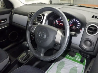 Mazda Verisa